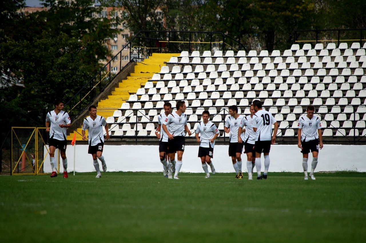 Cum arată acum Stadionul Regie, unde au făcut spectacol Gică Hagi, Mircea Sandu și