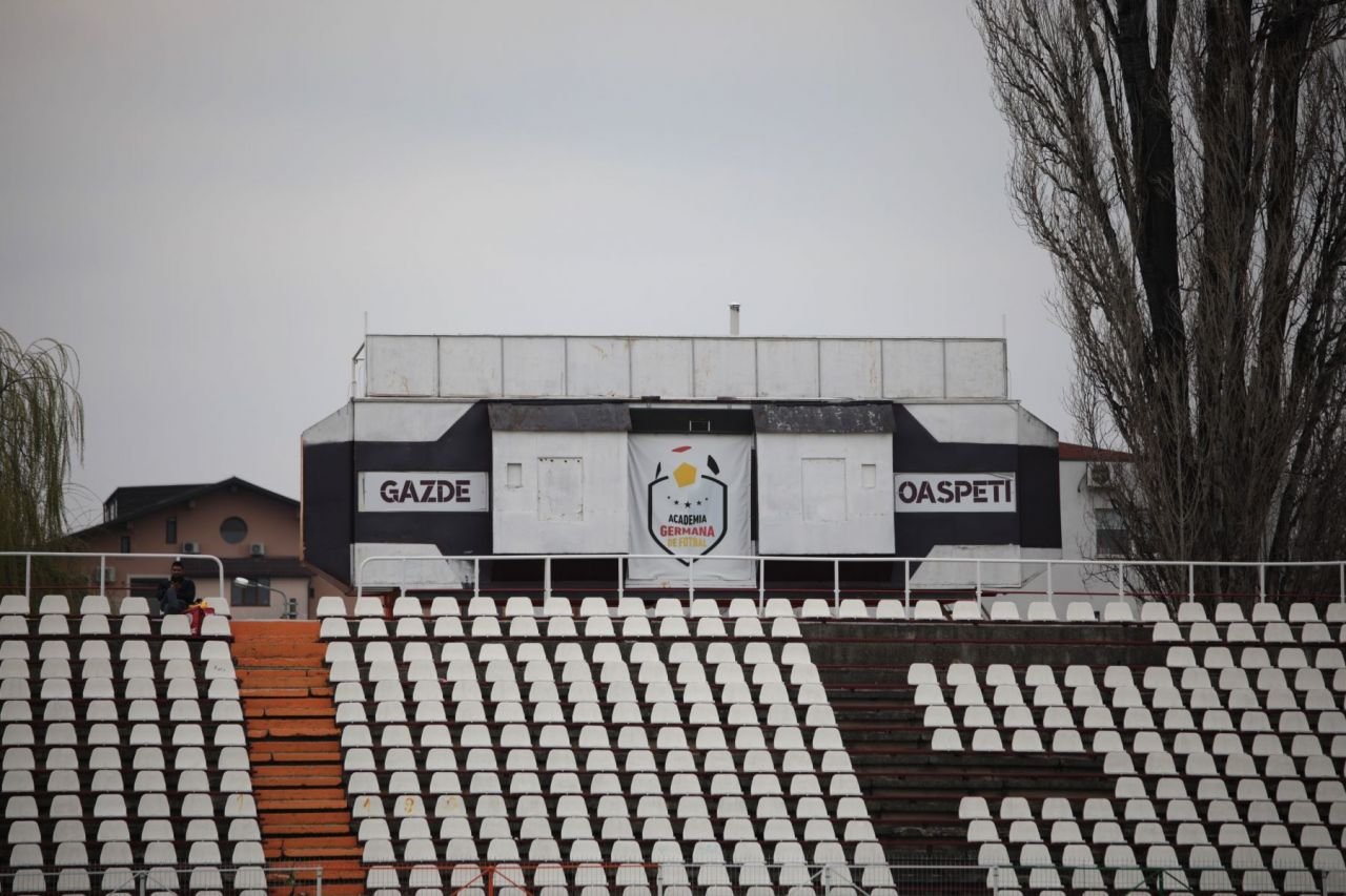 Cum arată acum Stadionul Regie, unde au făcut spectacol Gică Hagi, Mircea Sandu și 