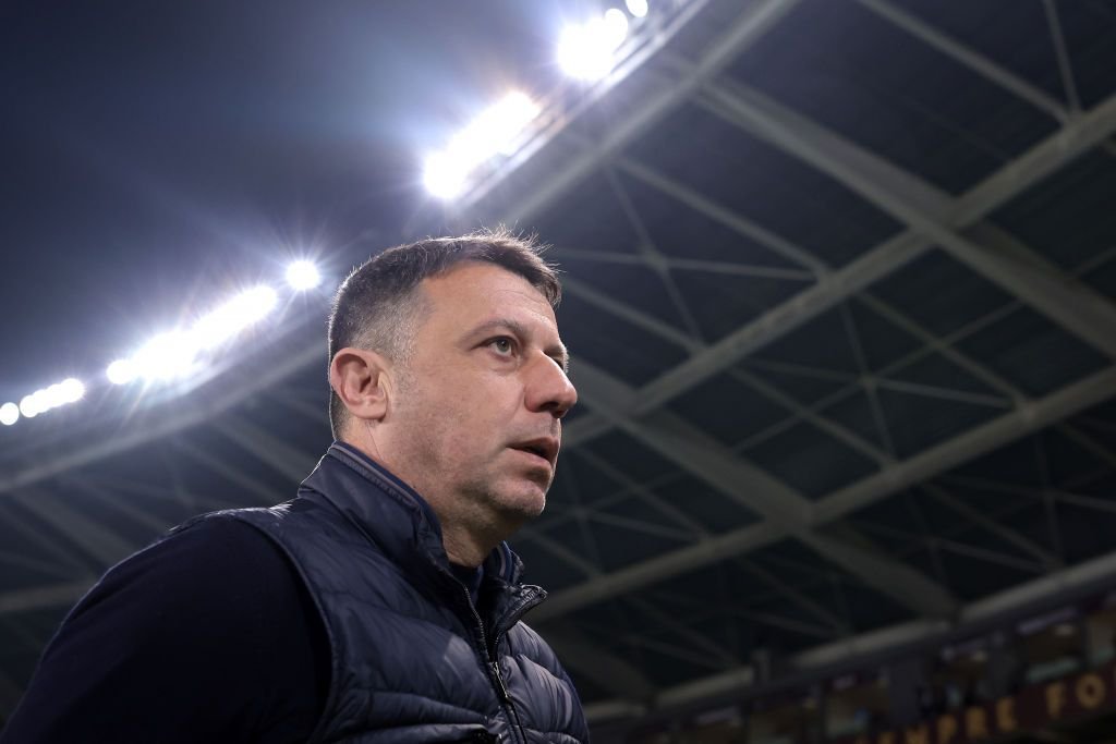 Fostul antrenor al lui Man și Mihăilă, concediat după ce a lovit un adversar în figură!_3