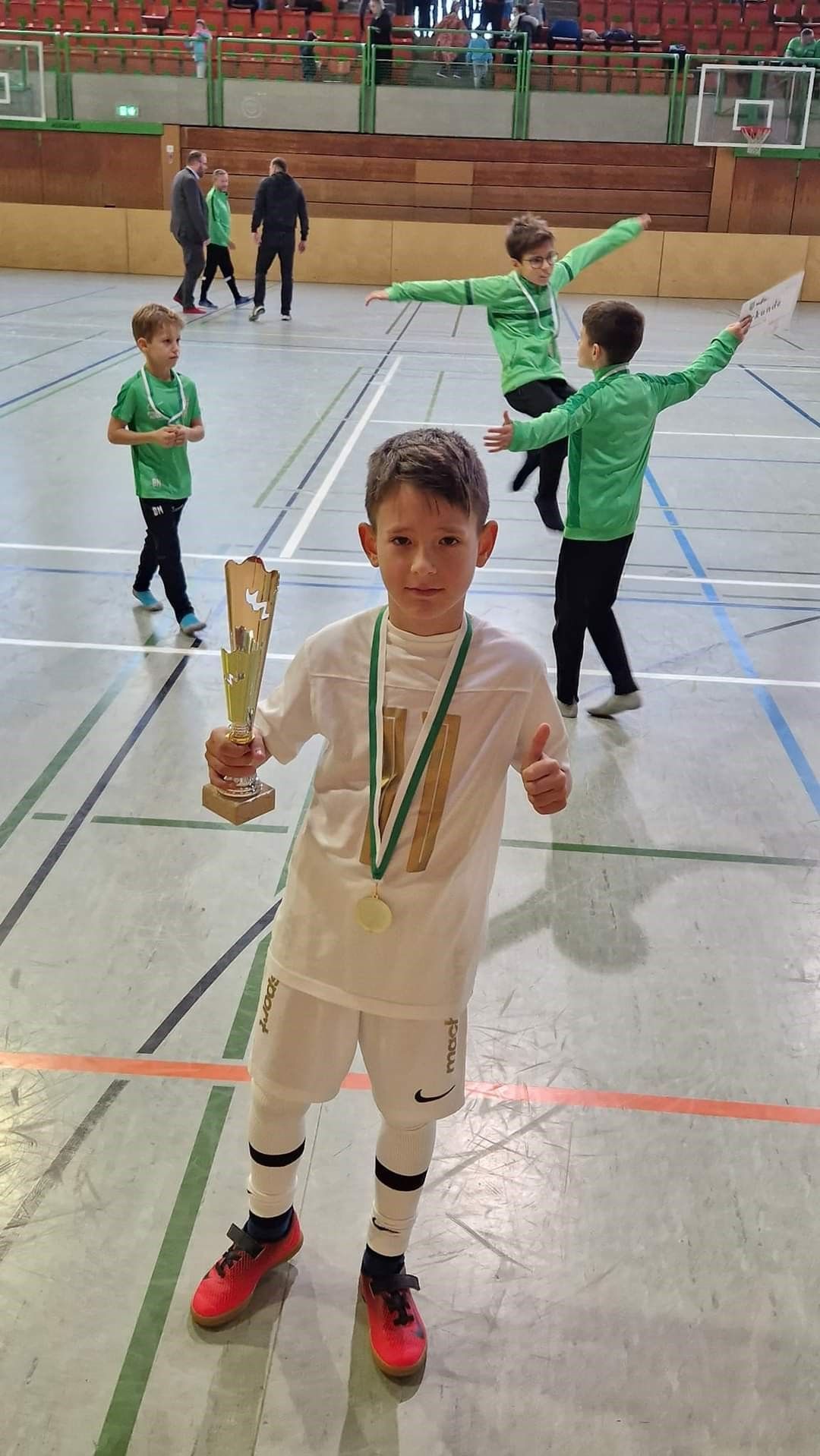 ”Banda” de puști români din Austria i-a dat 24 de goluri lui Red Bull Salzburg! ”Părinții au numărat și mi-au zis scorul”_11