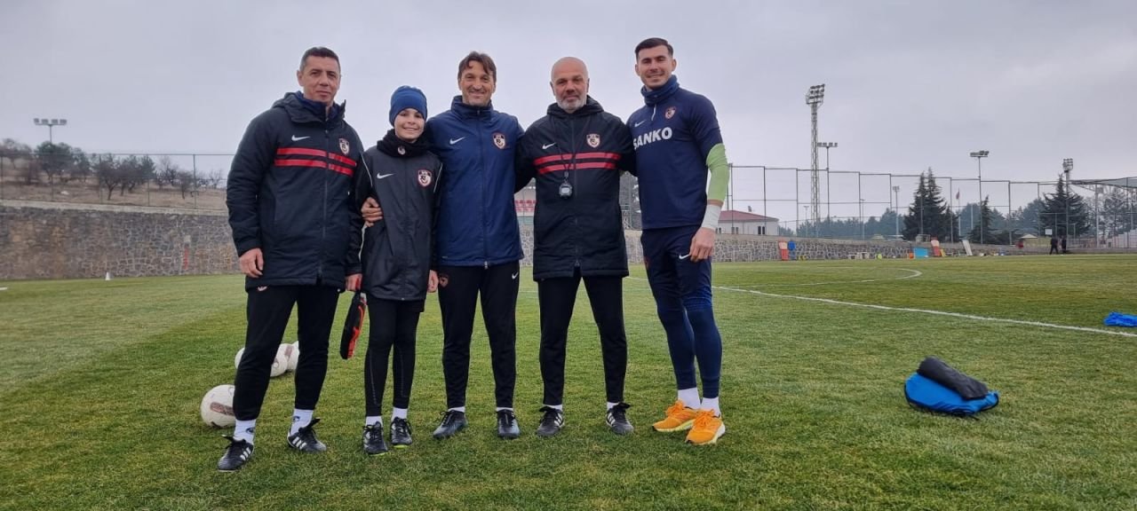 Florin Niță e 'Omul Păianjen' din Turcia. 