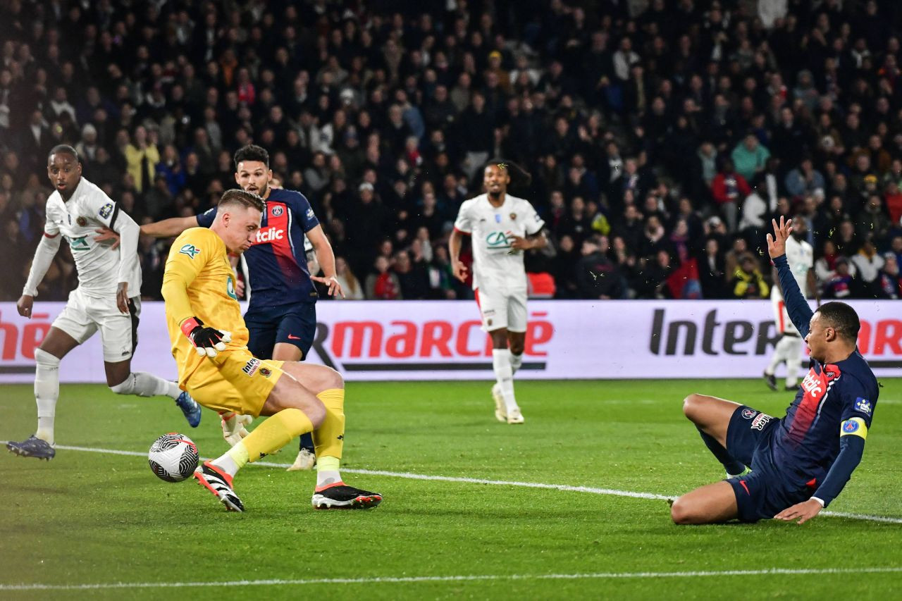 Kylian Mbappe, ca în vremurile bune la PSG: integralist, căpitan, marcator!_7