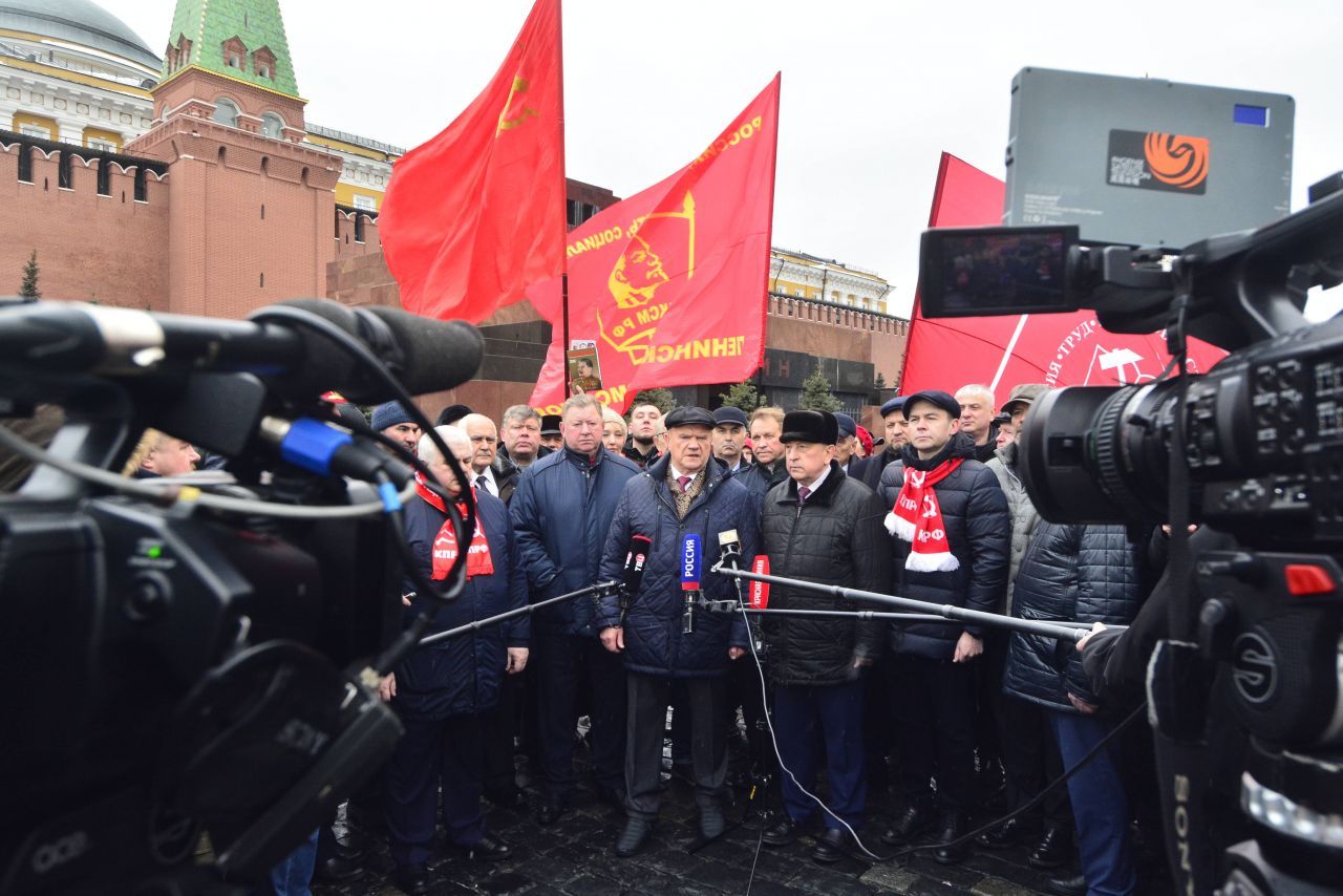 Astăzi se încheie alegerile prezidențiale din Rusia! Vladimir Putin are trei contracandidați penibili, inclusiv tizul unui antrenor de fotbal celebru_6