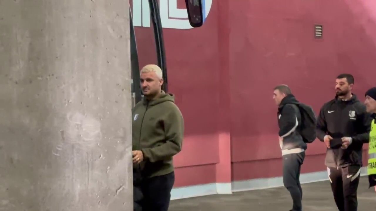 Transformare spectaculoasă de look pentru Constantin Budescu! Cum a apărut înainte de Rapid - Farul_5