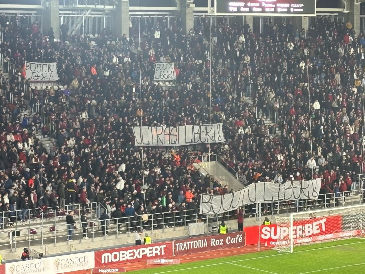 Cum arată arena Giulești la Rapid - Farul după deciziile luate în ultimele zile și cum au reacționat fanii: 