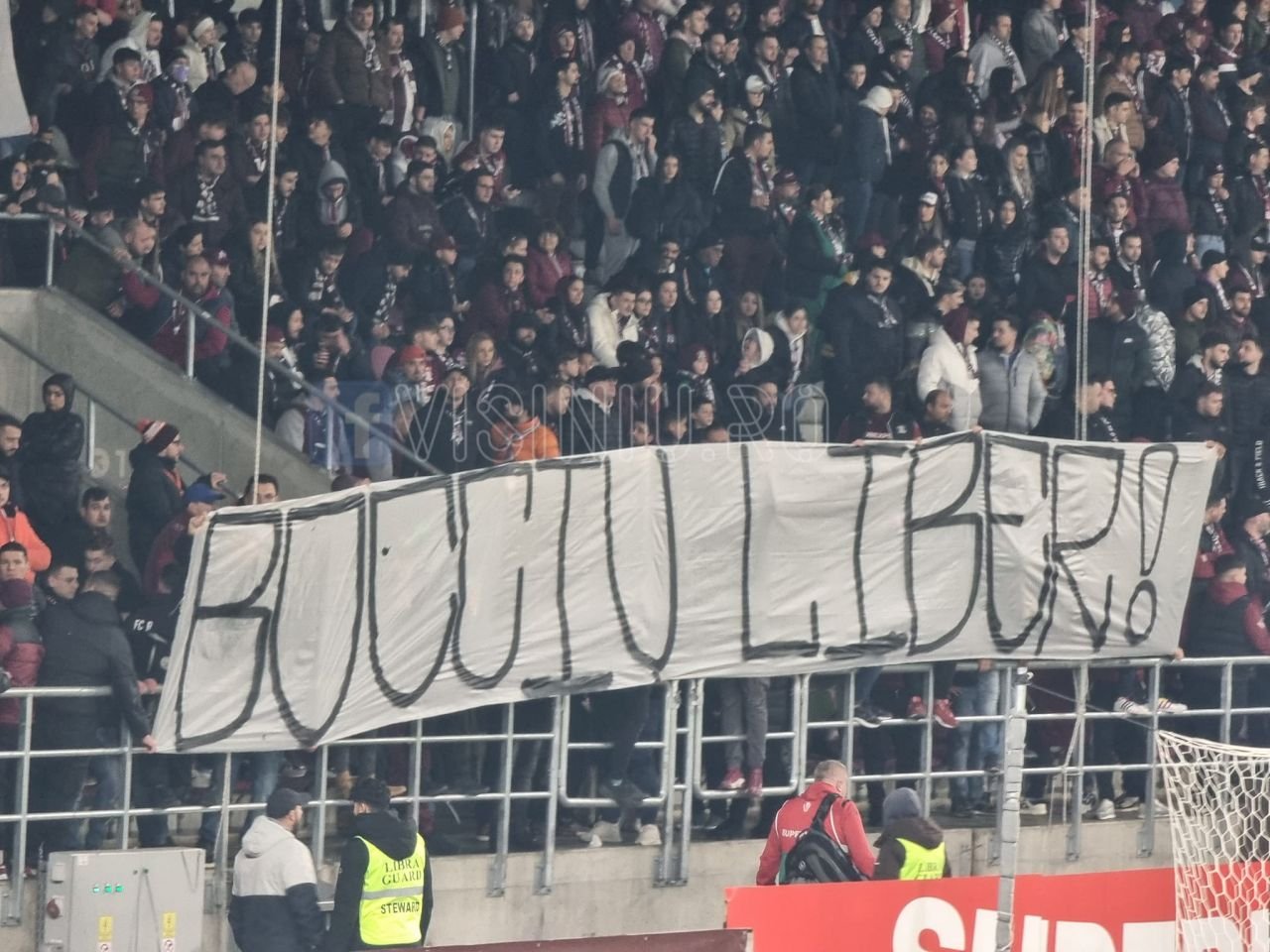 Decizie radicală luată de fanii rapidiști la meciul cu Farul! Ce s-a scandat din tribune_5