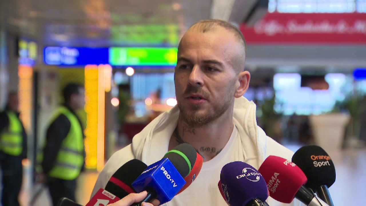 Teren IMPOSIBIL pentru FCSB! Cum arata gazonul de la Pitesti dupa ce a nins toata ziua_12