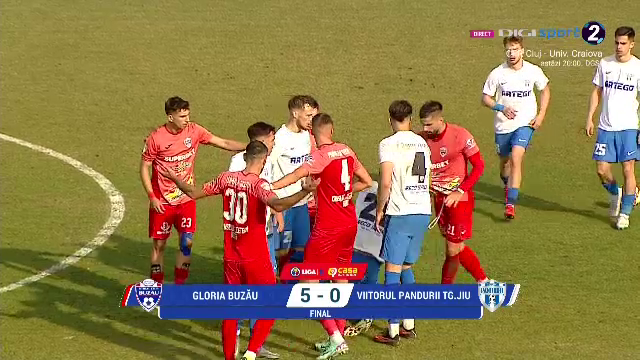 Gloria Buzău nu a avut milă de Viitorul Târgu Jiu! Tensiuni la finalul meciului. Andrei Prepeliță, intervenție în forță_3