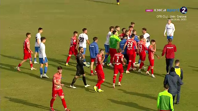 Gloria Buzău nu a avut milă de Viitorul Târgu Jiu! Tensiuni la finalul meciului. Andrei Prepeliță, intervenție în forță_14