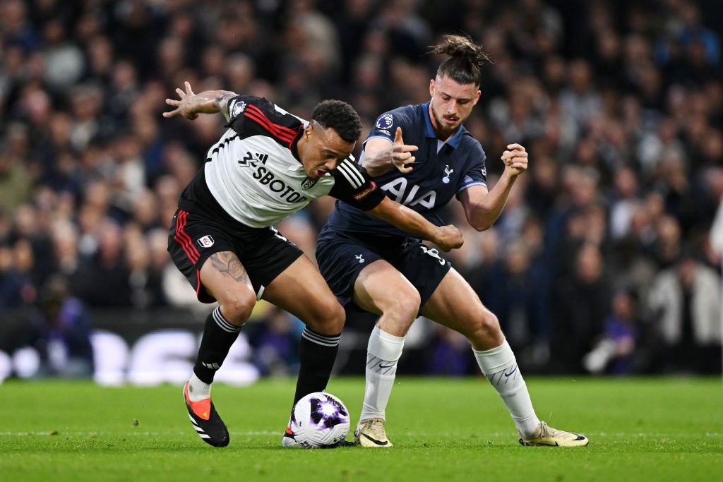 Ange Postecoglou a reacționat după &icirc;nfr&acirc;ngerea dură a lui Tottenham, cu Radu Drăgușin titular: Nu ăsta e motivul