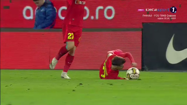 Auch! Darius Olaru i-a aplicat o lovitură dură lui Tavi Popescu în FCSB - Sepsi OSK_6