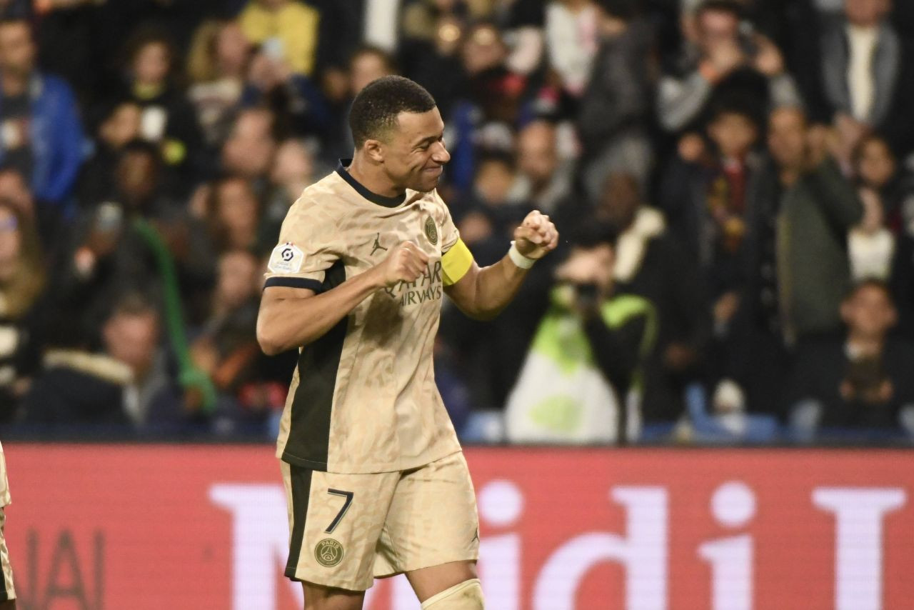 MM Stoica si Reghecampf nu l-au placut pe Dennis Man initial! Cum a ajuns fotbalistul la FCSB si cine l-a remarcat&nbsp;