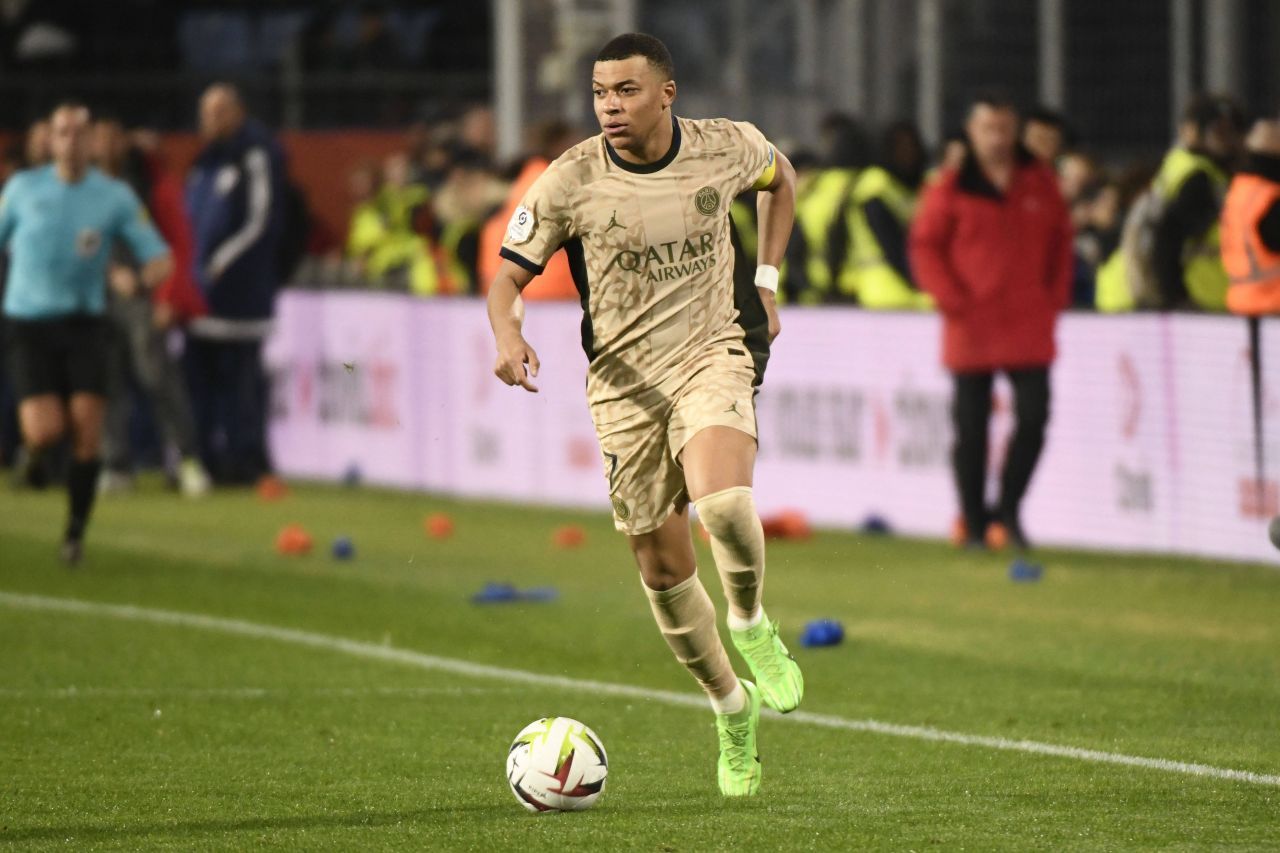 C'est six bon! Câte goluri a marcat Kylian Mbappe în Montpellier - PSG 2-6_7