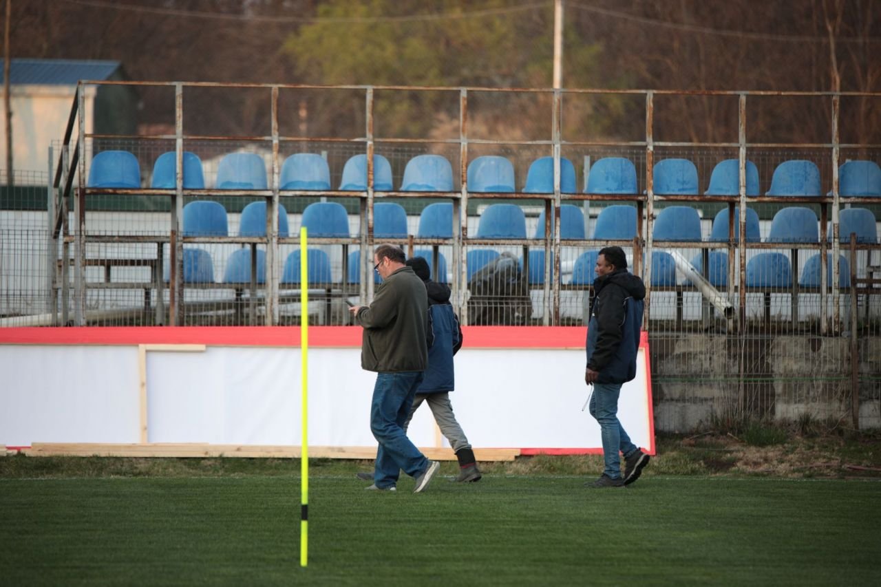Ajutoare din Asia pentru Edi Iordănescu și 