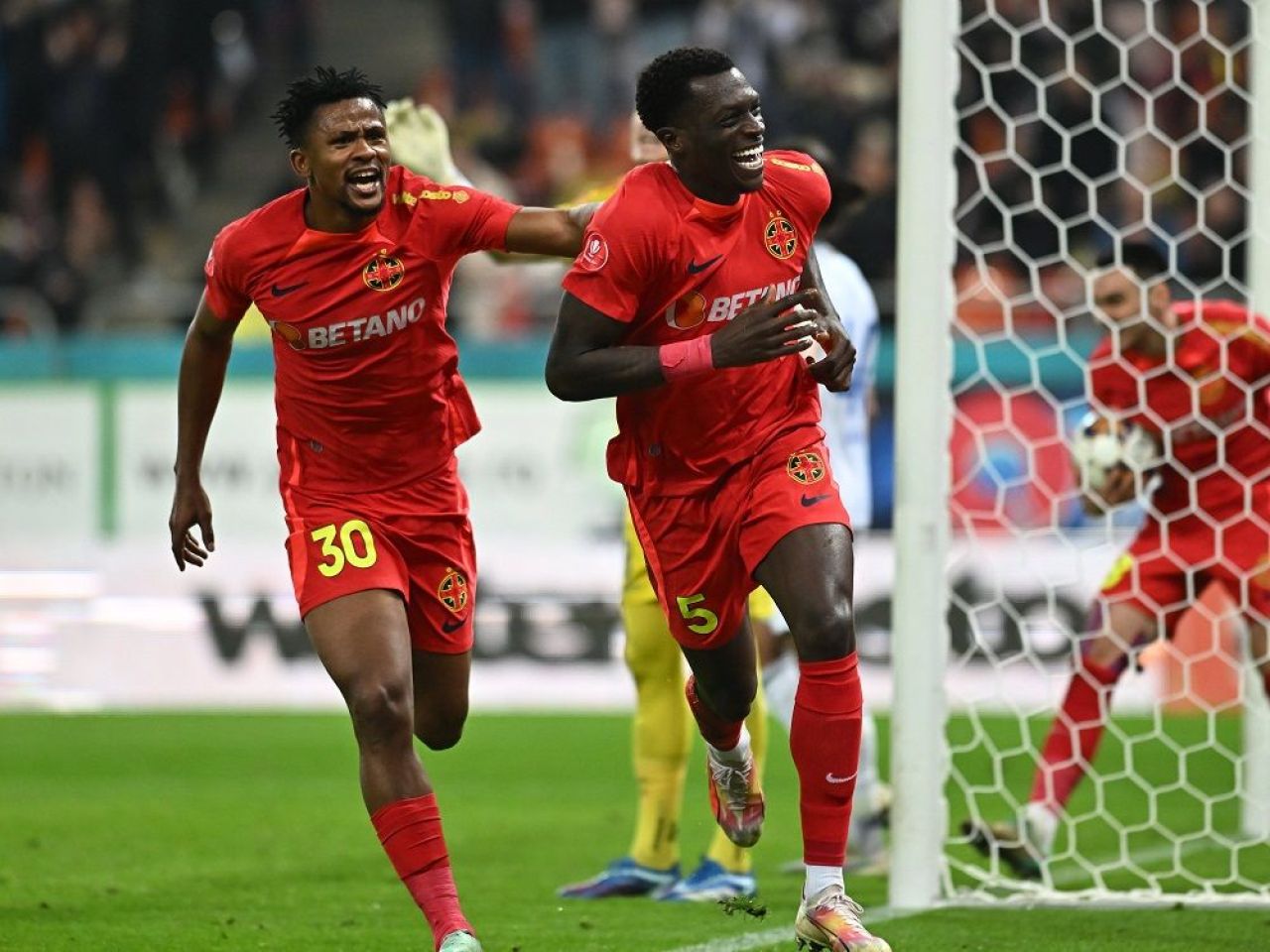 Sud-africanii au spus de ce Siyabonga Ngezana de la FCSB a fost tăiat de pe lista naționalei! ”Adevăratul motiv este acesta”_3