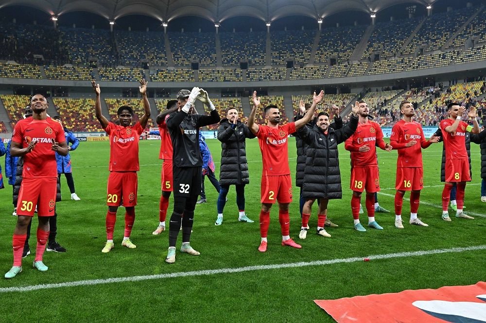 Salvati la LIMITA de Hoban! Campioana castiga in prelungiri si ajunge la un punct de liderul FCSB! Aici ai clasamentul si tot ce s-a intamplat in CFR 2-1 Viitorul_4