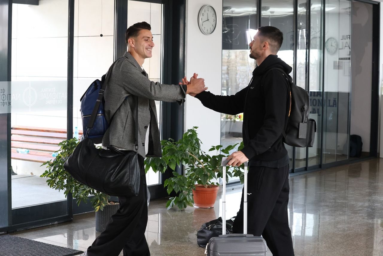 Tricolorii Franței vs tricolorii României la reunire! Ianis Hagi și Denis Alibec sau Kylian Mbappe și Olivier Giroud?_5