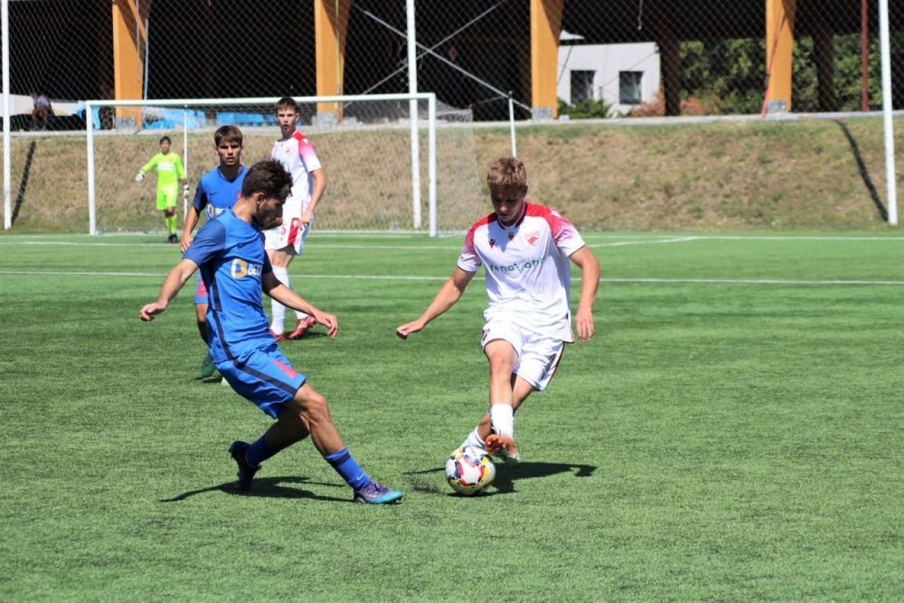 După Dorian Railean, Dinamo mai trimite un portar la naționala Moldovei!_9