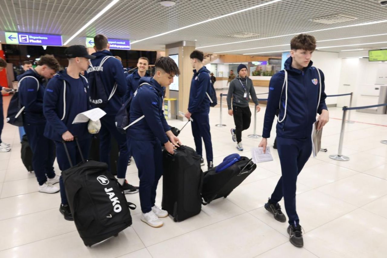 După Dorian Railean, Dinamo mai trimite un portar la naționala Moldovei!_12