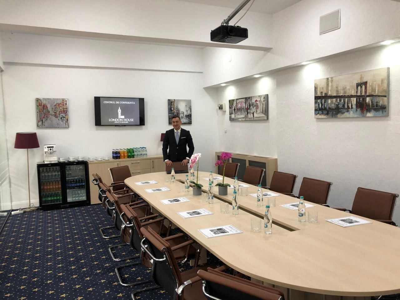 Ilie Dumitrescu își vinde