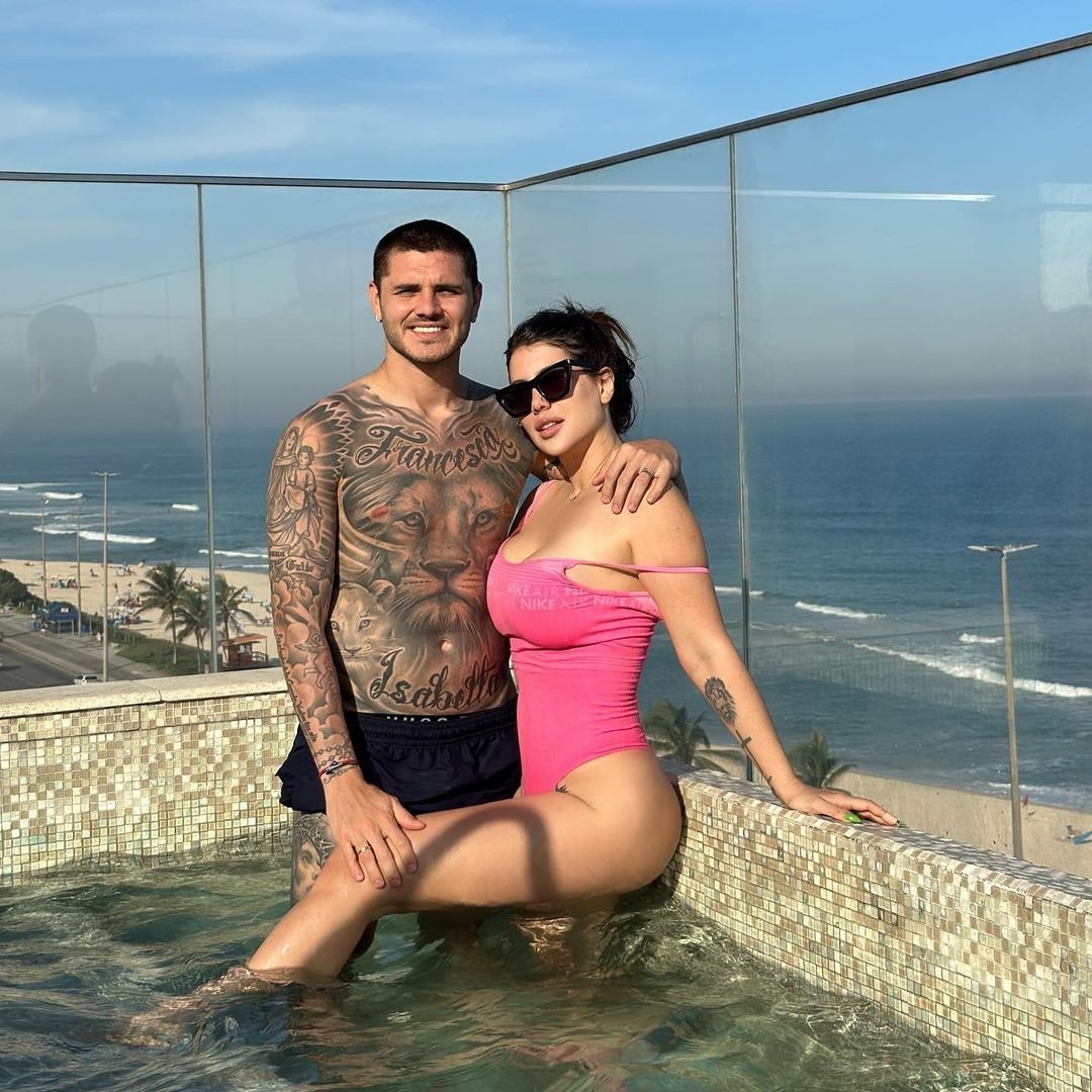 A urcat în ringul de box în cea mai excentrică ținută, iar secvențele sunt încendiare. Cum s-a lăsat filmată Wanda Nara_89
