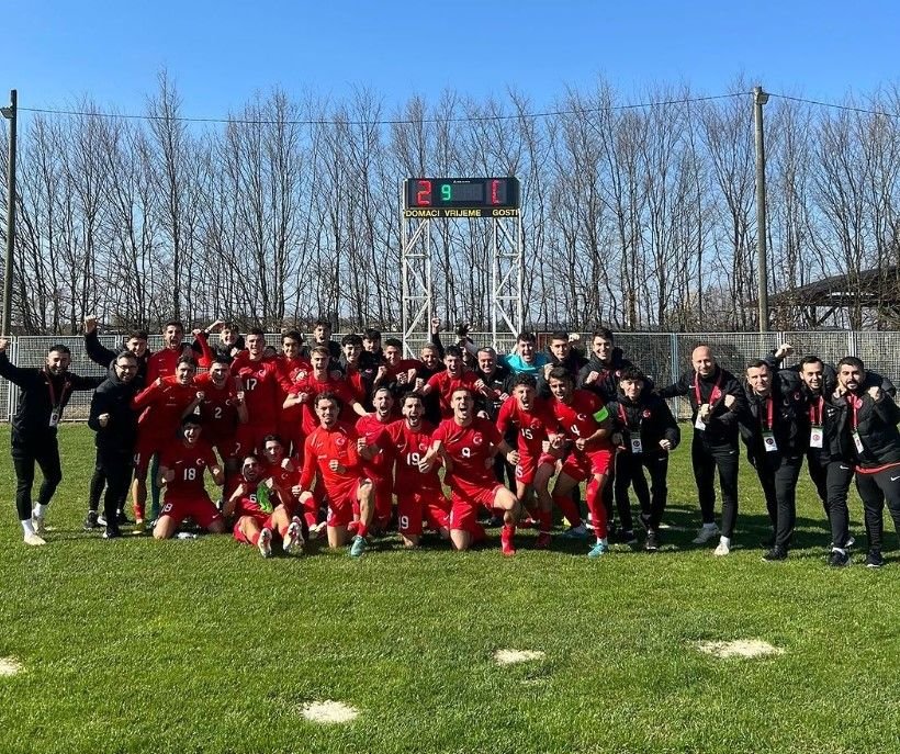 România U19 - Turcia U19 pentru EURO s-a încheiat: final dezastruos pentru tricolori! Fiul selecționerului integralist, Andrei Borza și Adrian Mazilu schimbați inexplicabil, Rareș Pop rezervă_3