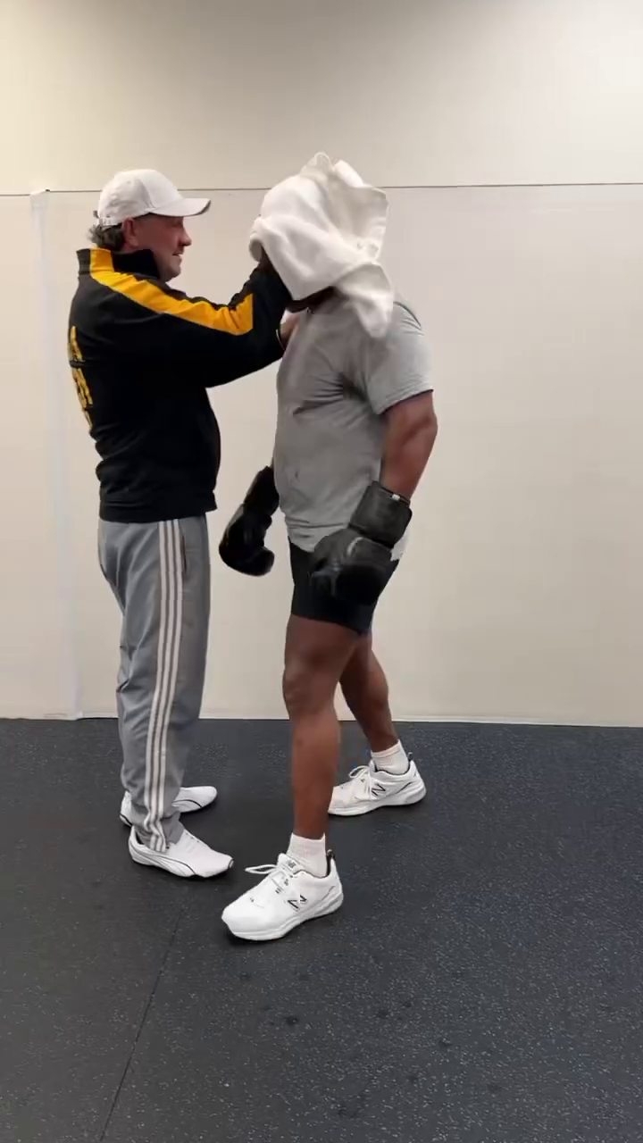 Ca la 20 de ani! Mike Tyson se pregătește ca un spartan pentru ultimul meci al carierei_22