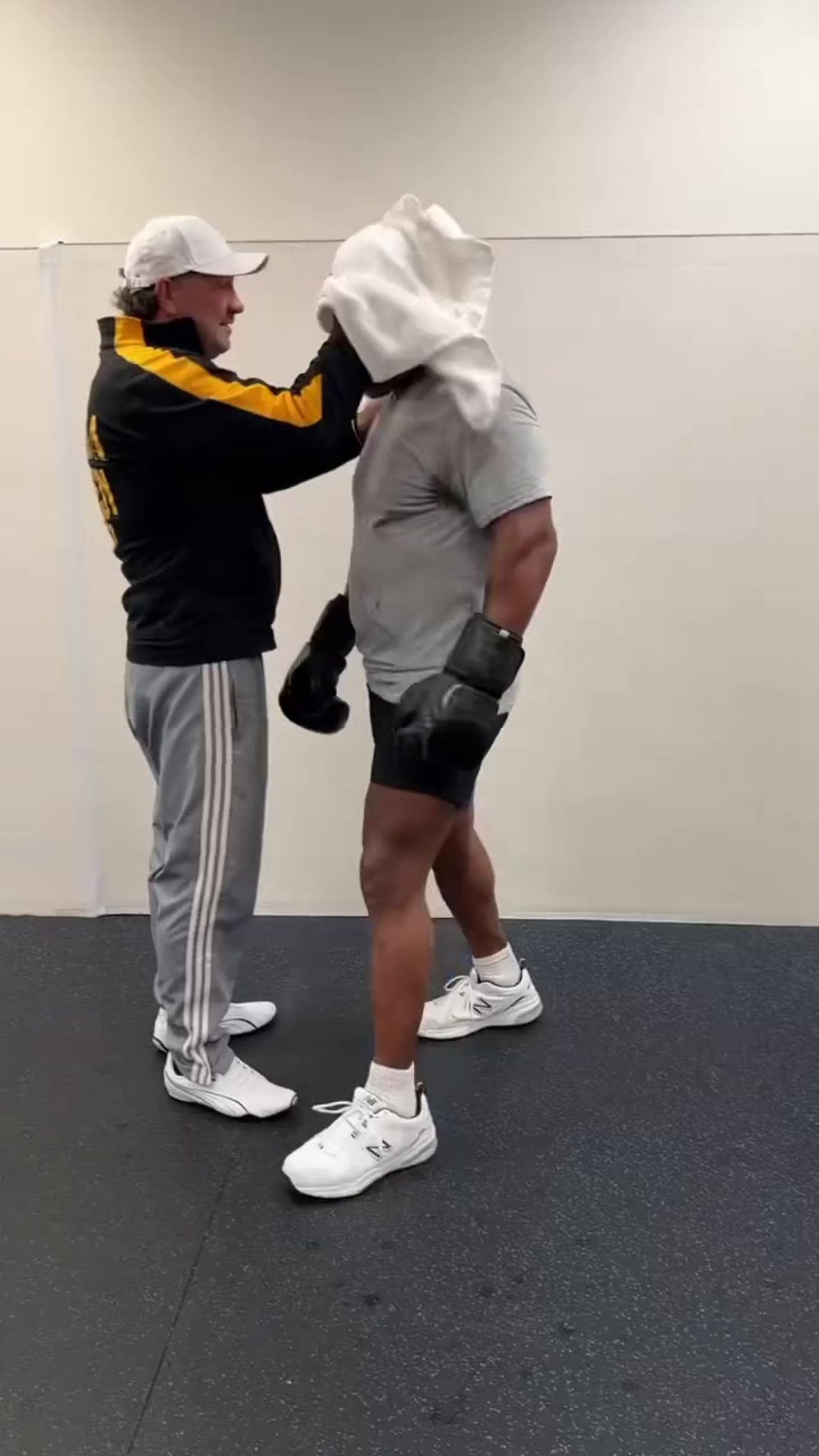 Ca la 20 de ani! Mike Tyson se pregătește ca un spartan pentru ultimul meci al carierei_22