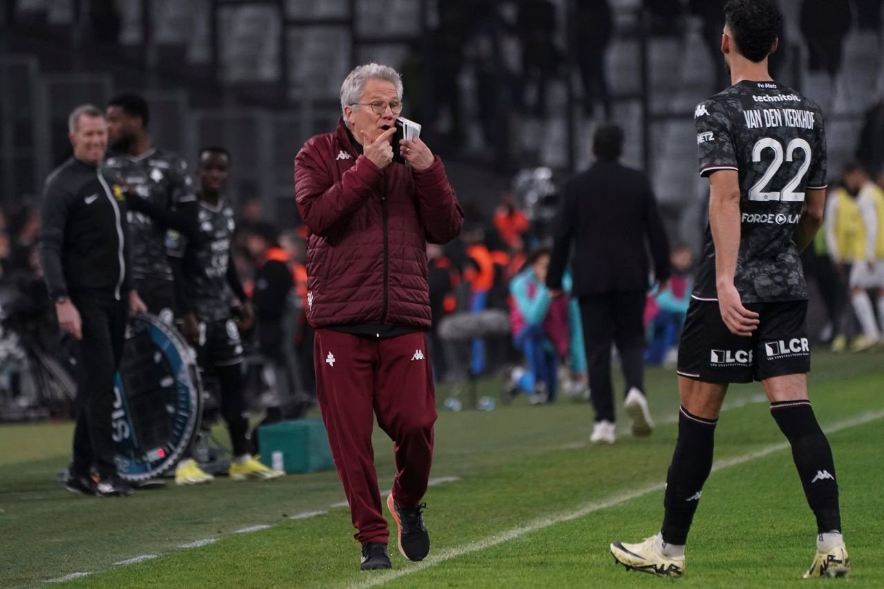 Este Laszlo Boloni un antrenor scump? L'Equipe a dezvăluit ce salariu are tehnicianul român al lui FC Metz_8