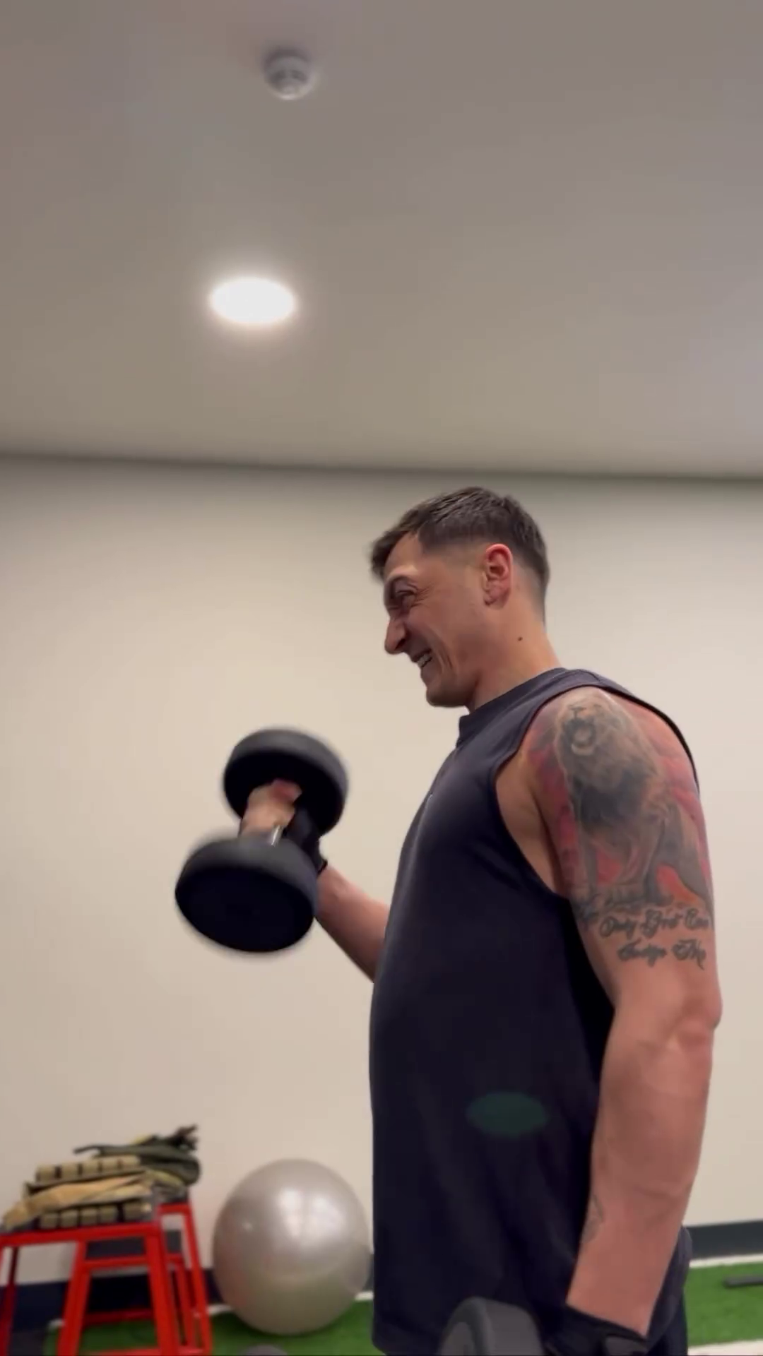 Mesut Ozil, transformare fantastică la fix un an de la retragerea din fotbal_18