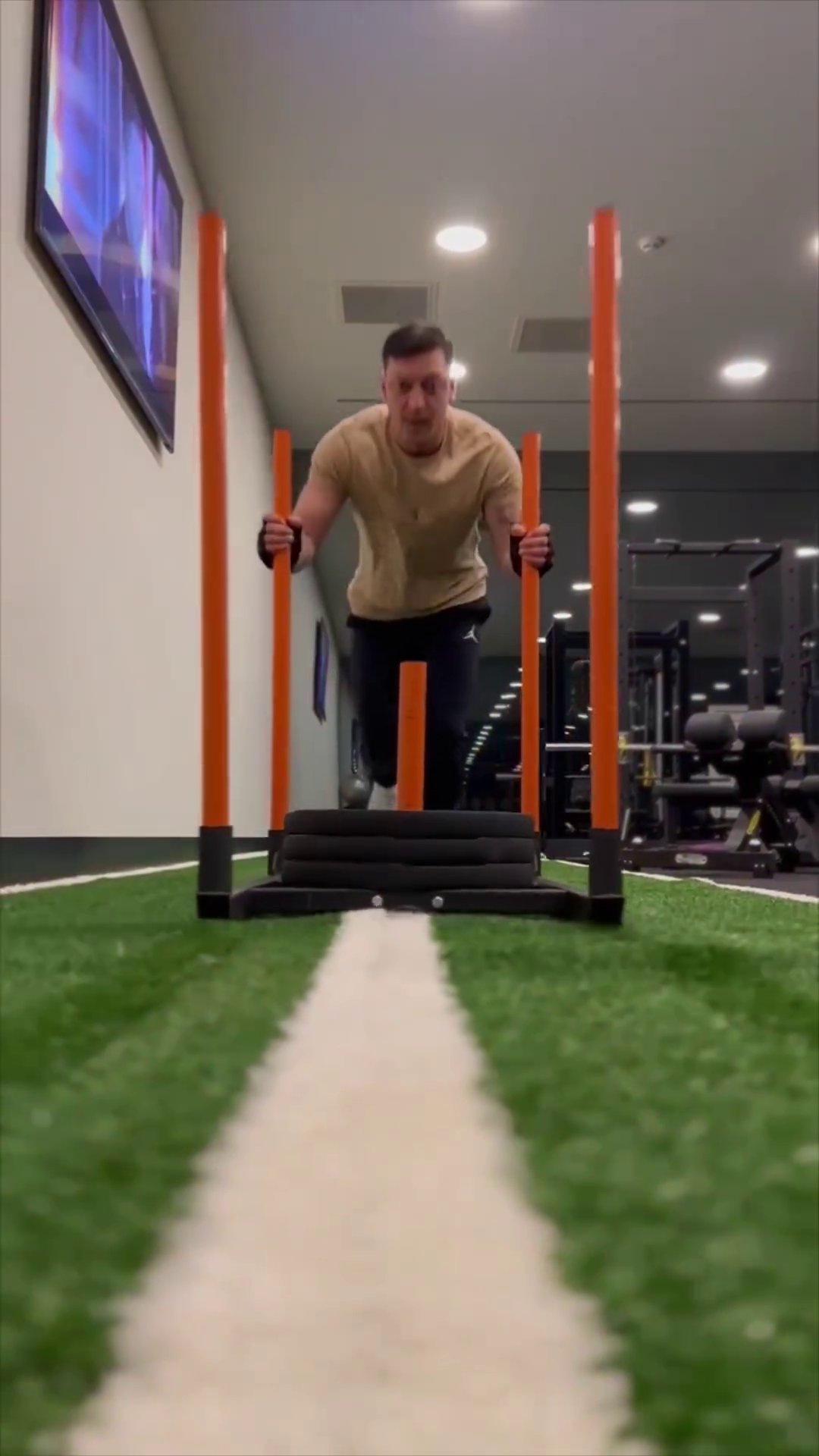 Mesut Ozil, transformare fantastică la fix un an de la retragerea din fotbal_38