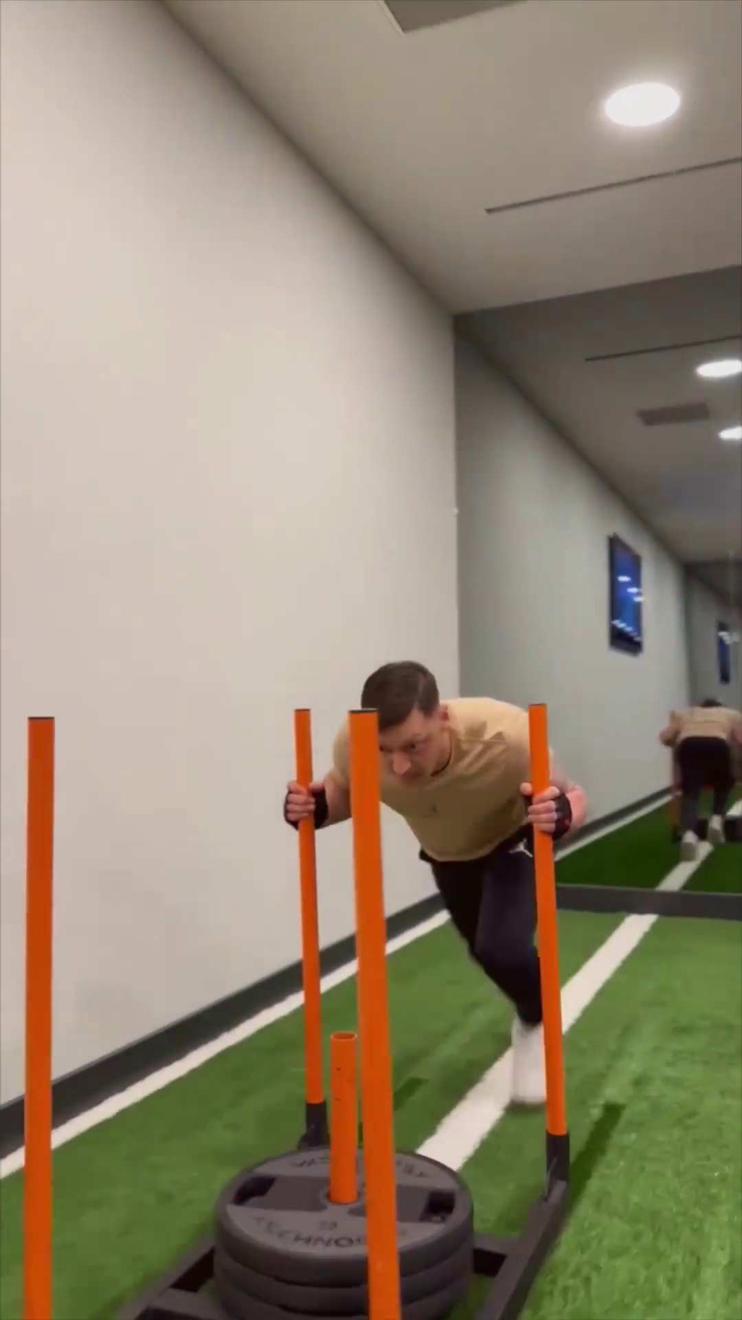 Mesut Ozil, transformare fantastică la fix un an de la retragerea din fotbal_39