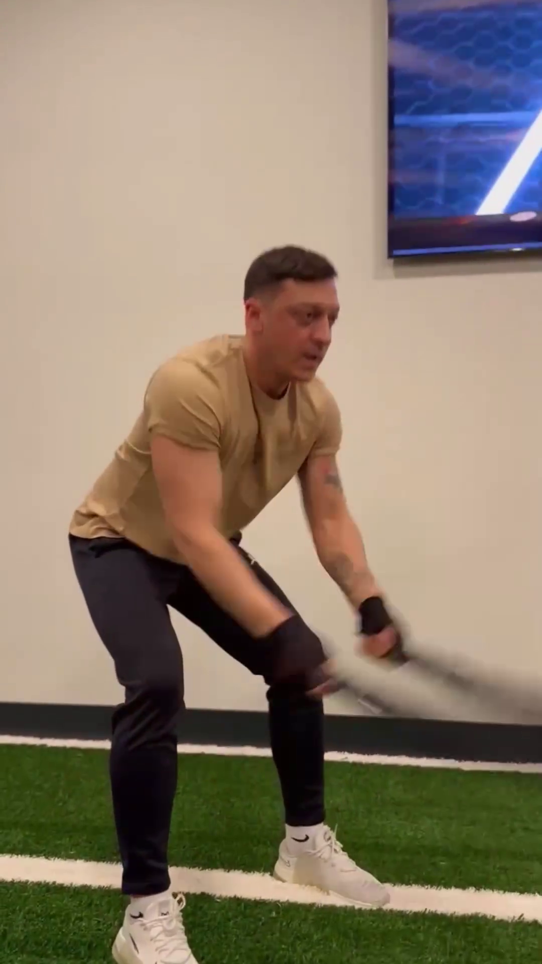 Mesut Ozil, transformare fantastică la fix un an de la retragerea din fotbal_43