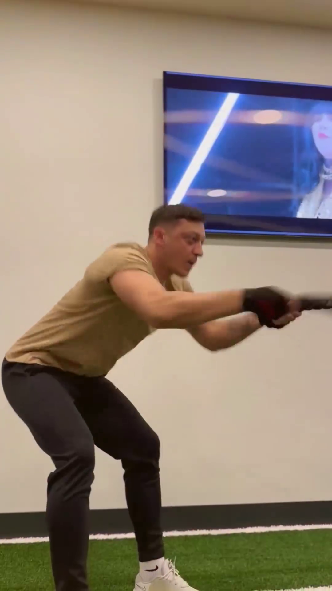 Mesut Ozil, transformare fantastică la fix un an de la retragerea din fotbal_46