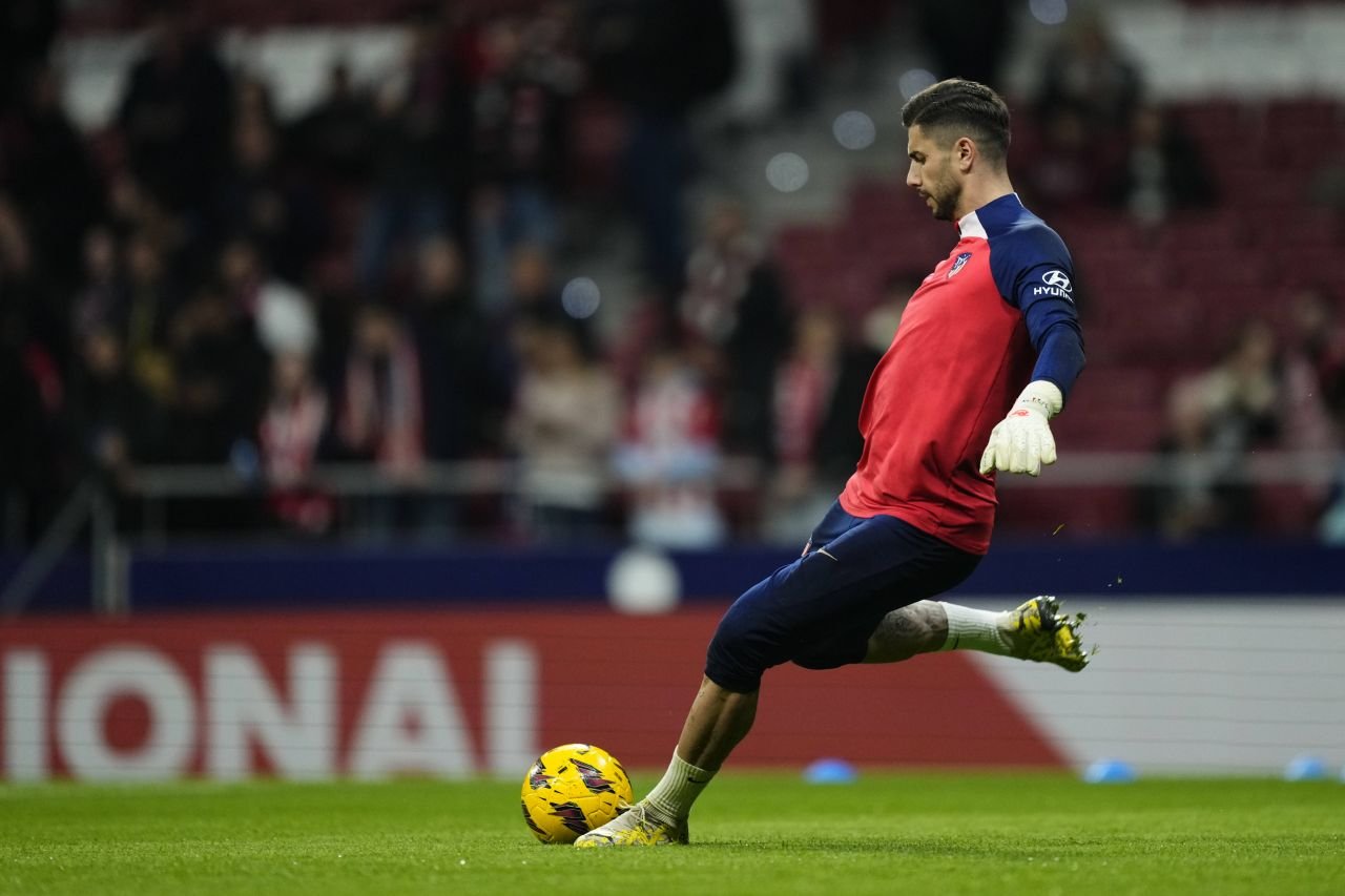 Când a apărat ultima dată Horațiu Moldovan și cu cât i-a scăzut cota după transferul la Atletico Madrid_6