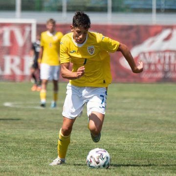 Starul României U18 e născut în Spania, a fost crescut de Barcelona și joacă la Celta Vigo: „Modelul meu e Mbappe!”_11