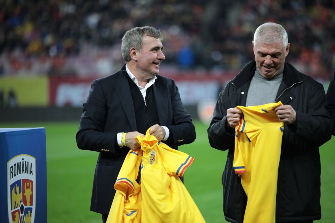 Gică Hagi, mai ovaționat de public decât Ianis Hagi, la meciul cu Irlanda de Nord. Cum a fost posibil_17