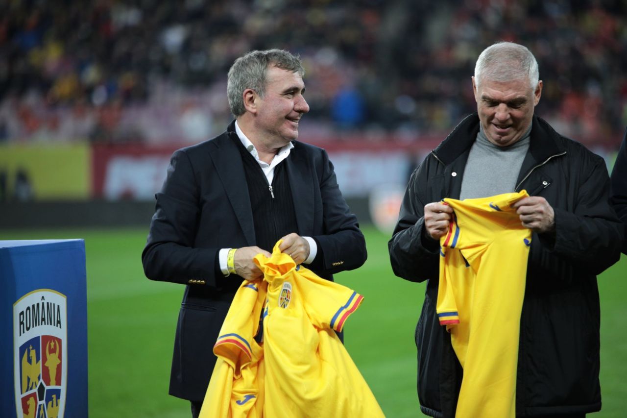 Gică Hagi, mai ovaționat de public decât Ianis Hagi, la meciul cu Irlanda de Nord. Cum a fost posibil_17