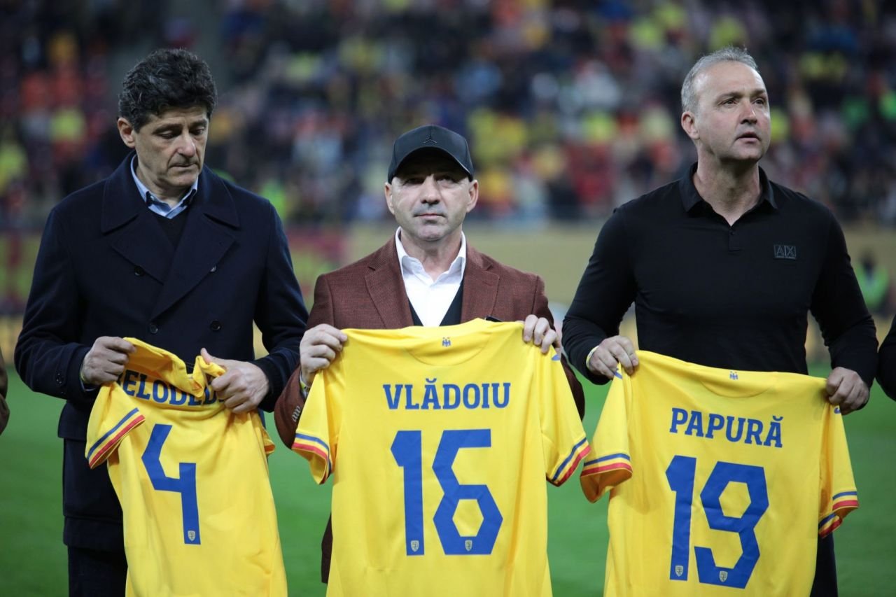 Gică Hagi, mai ovaționat de public decât Ianis Hagi, la meciul cu Irlanda de Nord. Cum a fost posibil_20