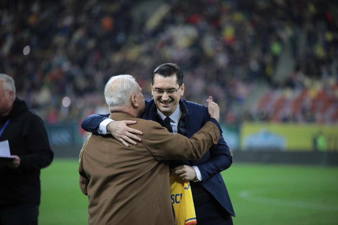 Scindare! Doar 13 oameni de la EURO 1984 și CM 1994 au acceptat invitația lui Burleanu: 
