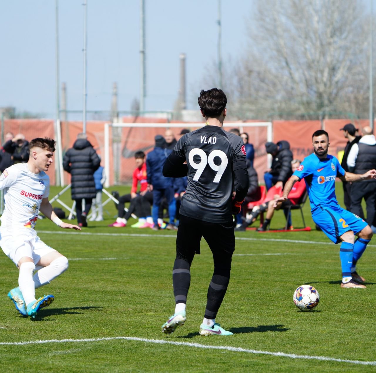 FCSB, remiză în amicalul cu Gloria Buzău! Liderul a luat gol chiar de la jucătorul împrumutat + Chiricheș, titular și căpitan_4
