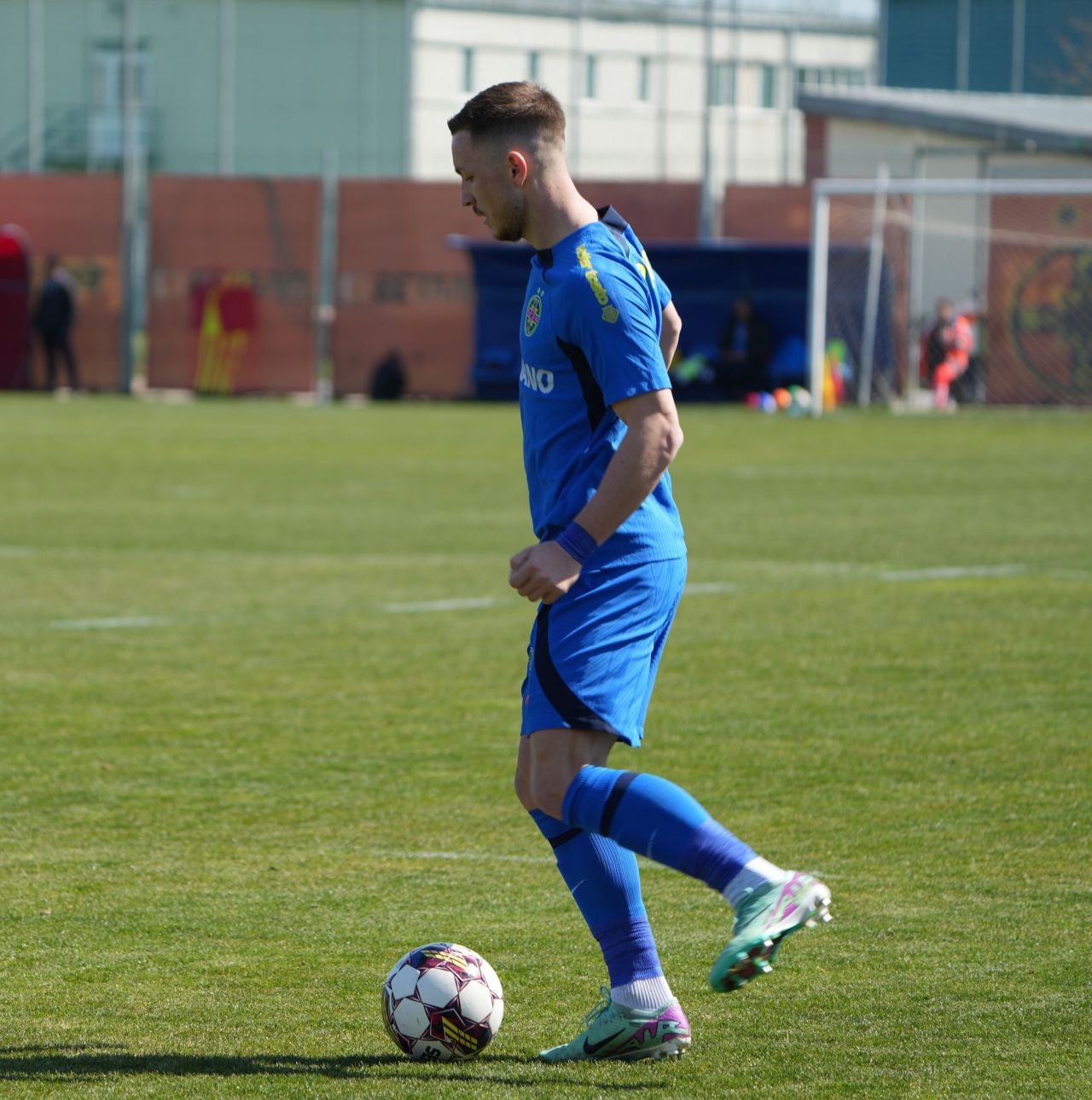 FCSB, remiză în amicalul cu Gloria Buzău! Liderul a luat gol chiar de la jucătorul împrumutat + Chiricheș, titular și căpitan_6
