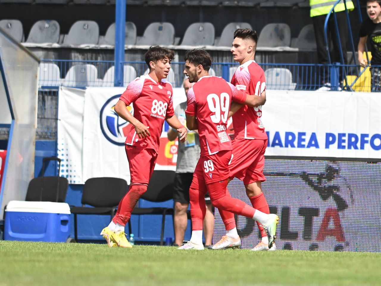 Lamine Ghezali a dispărut și de la liderul Levadiakos! Ce se întâmplă cu francezul care a impresionat la Dinamo_13