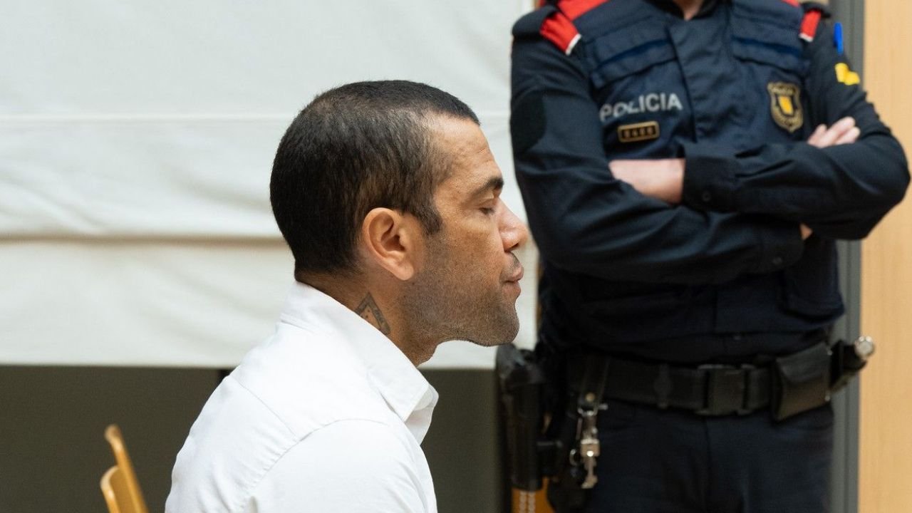 Dani Alves iese din &icirc;nchisoare!&nbsp; O justiţie pentru bogaţi
