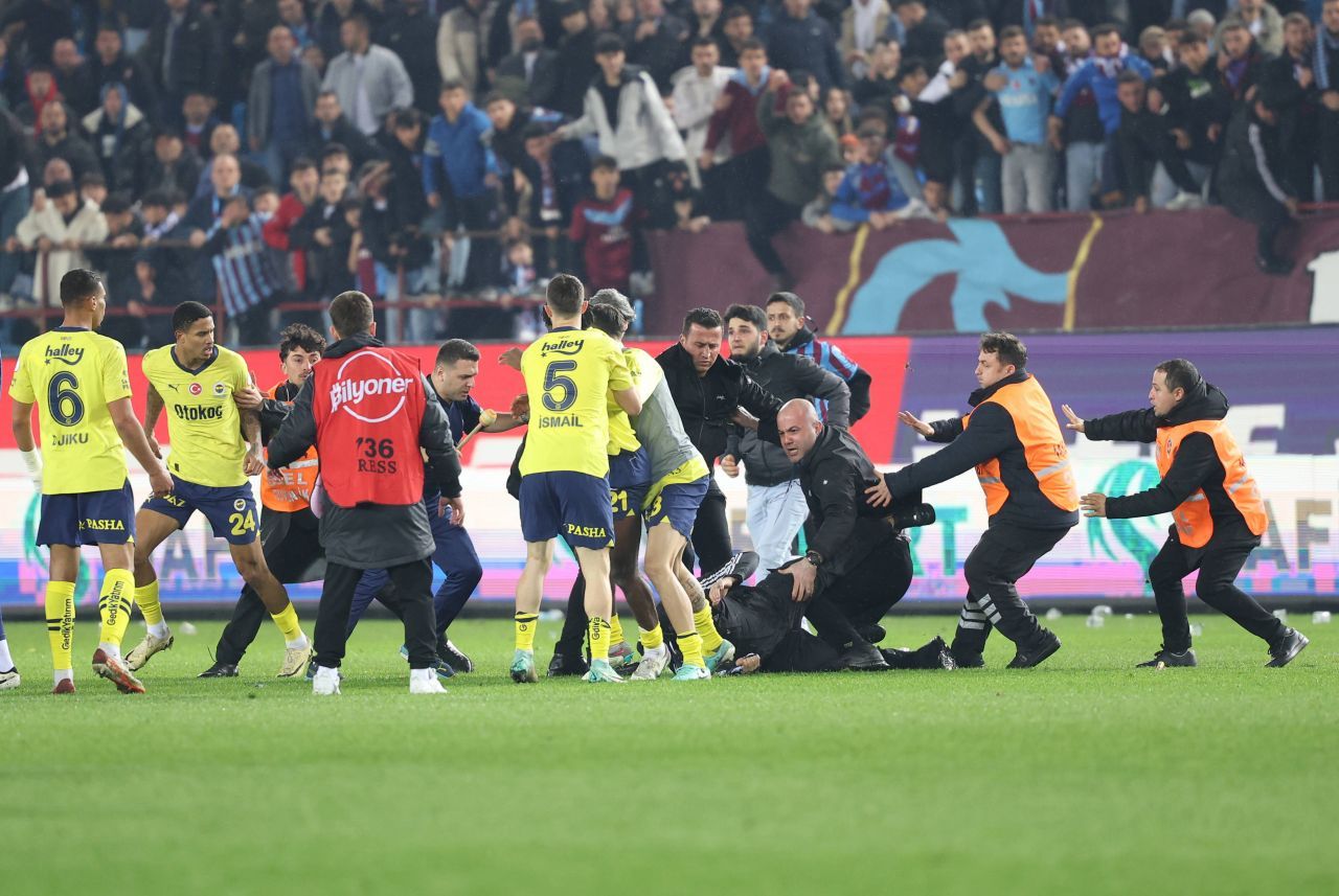 Situație fără precedent! Fenerbahce ar putea schimba campionatul: cele 4 variante ale turcilor_6