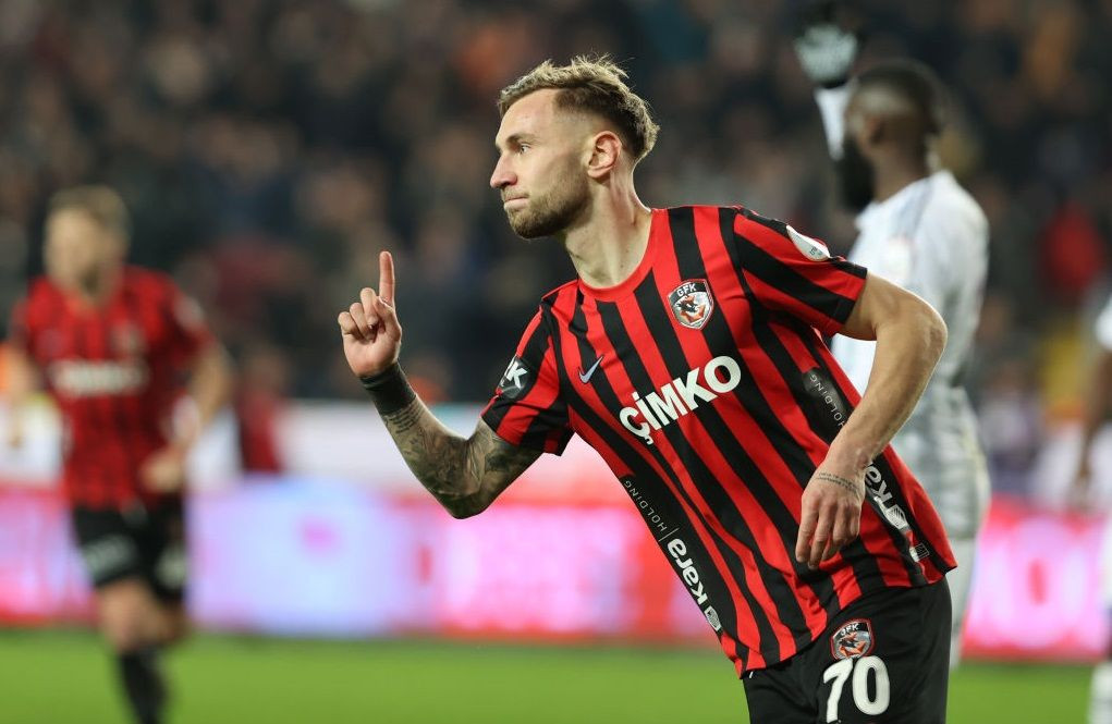 Denis Drăguș, aproape de transferul carierei: A venit impresarul lui Joao Felix să-l vadă. M-au sunat președinții cluburilor