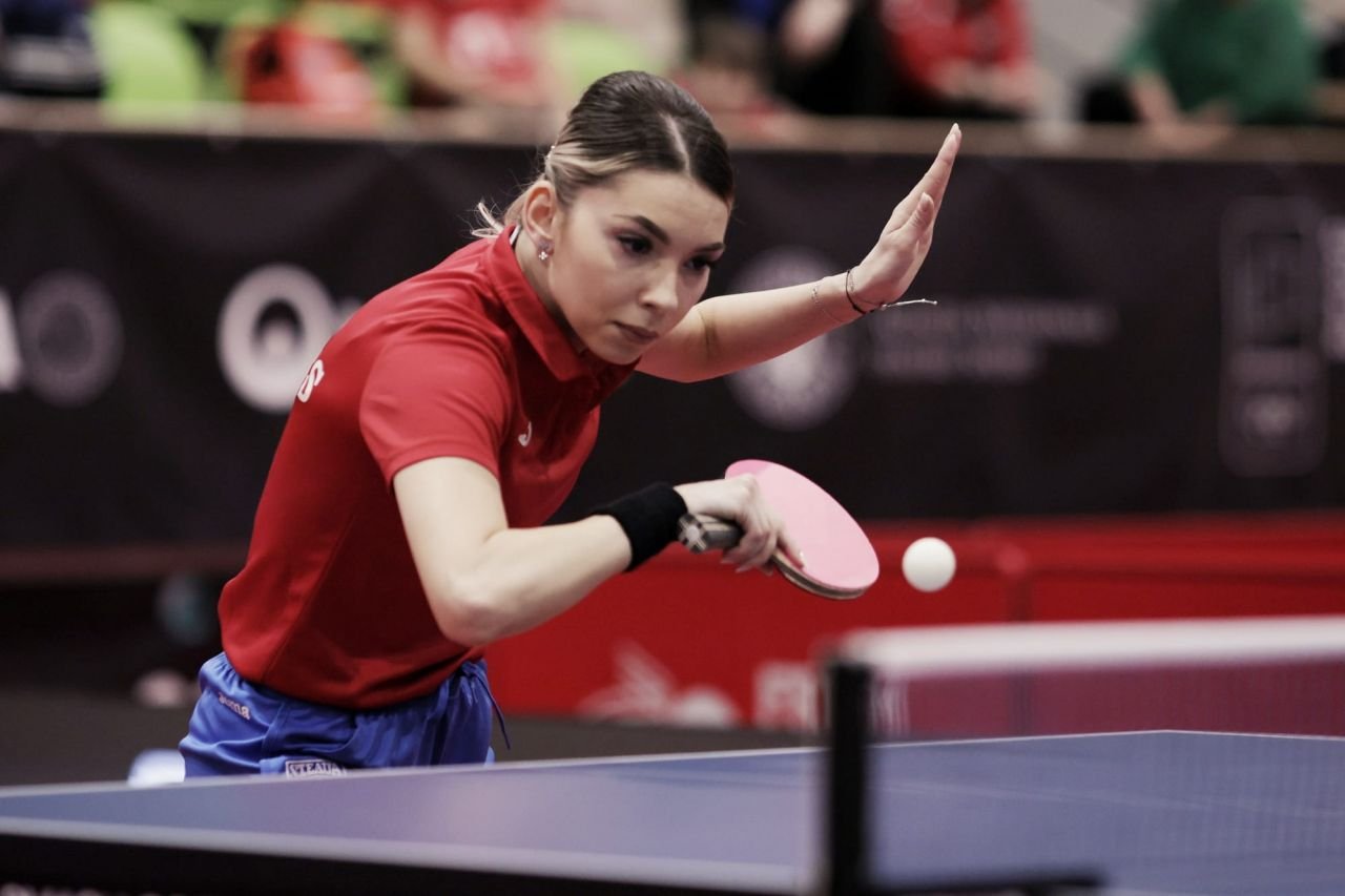 Bernadette Szocs trage tare pentru România! Dovada că jucătoarea de tenis de masă are 'agenda' făcută_102