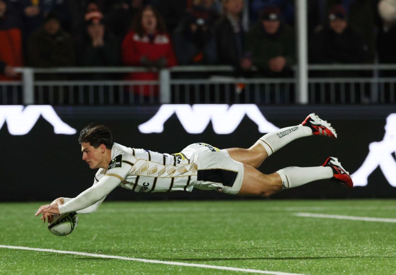 Un star din rugby, aproape să ajungă la campioana din fotbalul american! _13
