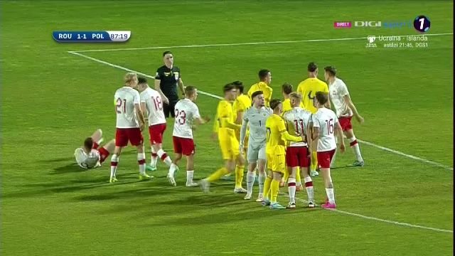 Tensiune la cote maxime! Momentul care a înghețat inima fanilor: Ce s-a întâmplat în minutul 87 în România - Polonia U20_4
