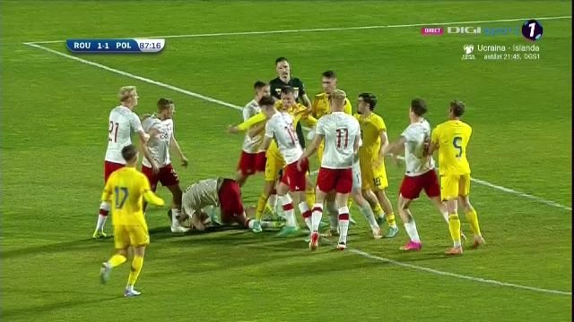 Tensiune la cote maxime! Momentul care a înghețat inima fanilor: Ce s-a întâmplat în minutul 87 în România - Polonia U20_6